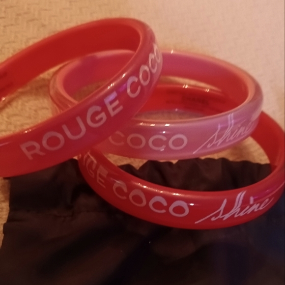 EACH-CHANEL Rouge Coco Shine Bangles - Redish and Pink Priced Separate Or Toge - Picture 1 of 5